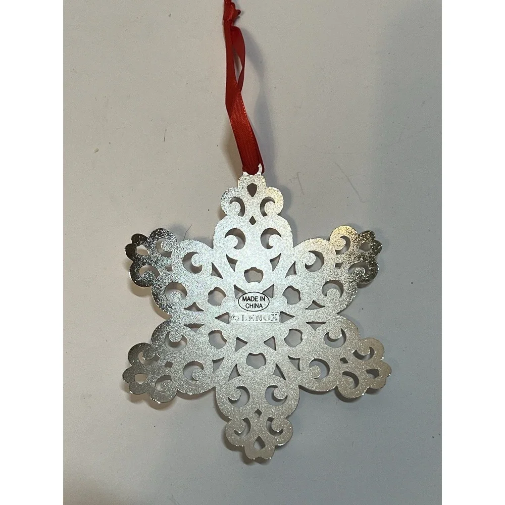 Lenox sparkle scroll